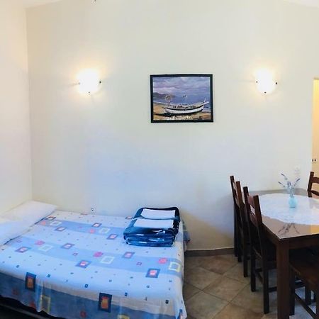 Milutinov Dvor Apartments Vrsi Extérieur photo
